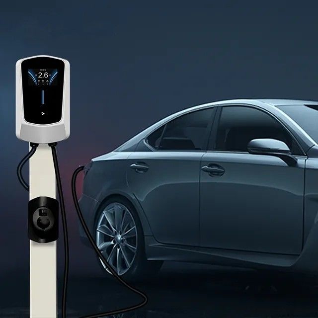 Puntos de carga del coche montado en la pared de la pantalla 11kw 22kw de 4,3 pulgadas con 5 metros de cable