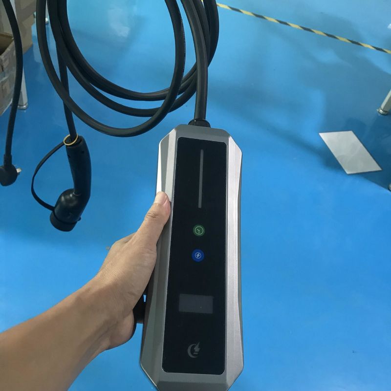 Tipo 2 colores personalizados cargador portátil de 22kw con pantalla OLED